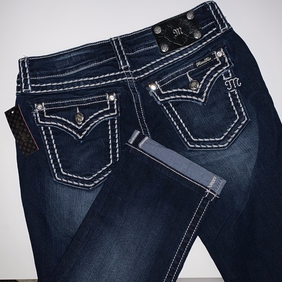 Miss Me Denim - Miss Me signature cuffed capris